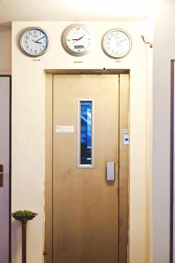 Rugs Hotel Duesseldorf Екстер'єр фото